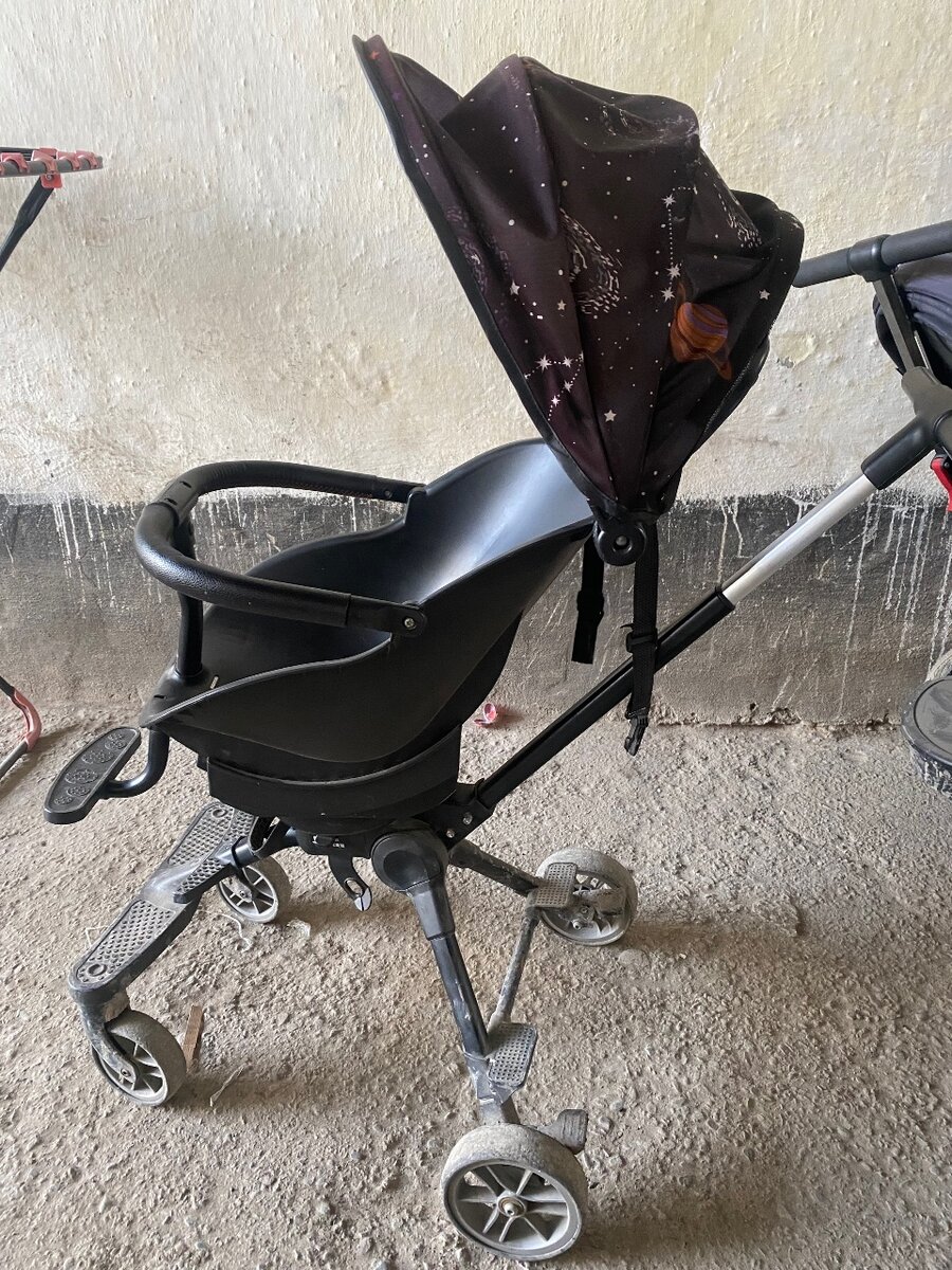 Коляска серый большой 5500 малинки черный 4500 Вел кол 3000