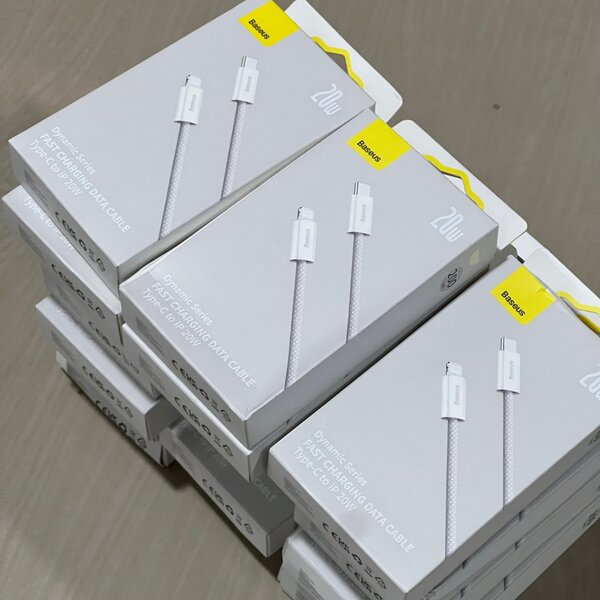 Baseus 2M USB-C to lightning Cable
