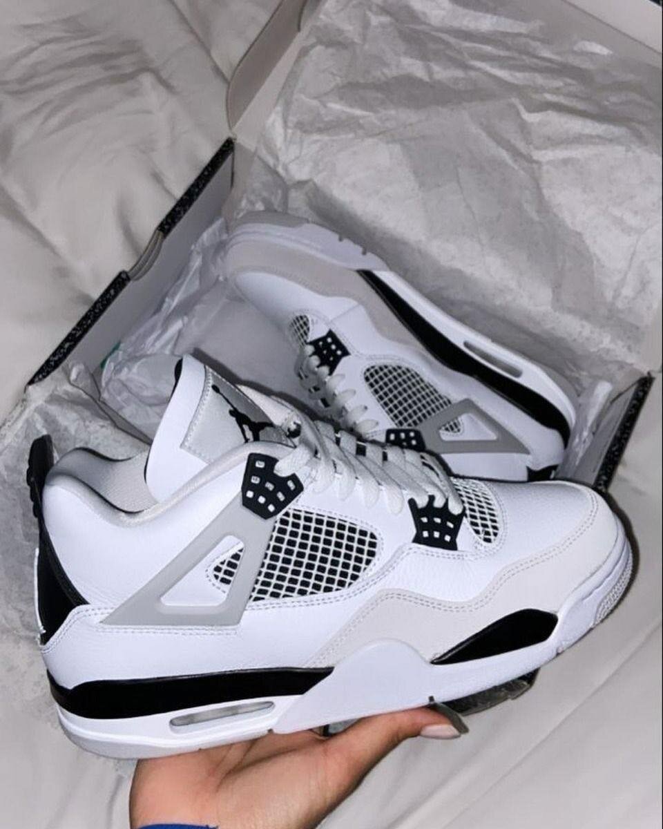 Jordan 4