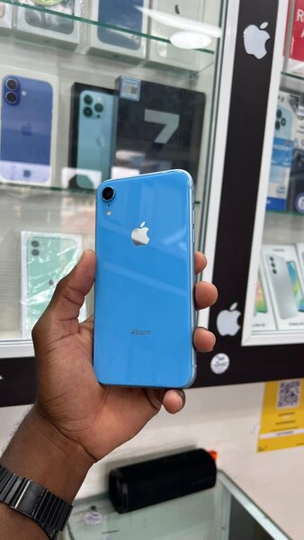 iPhone XR 64Go sans ID