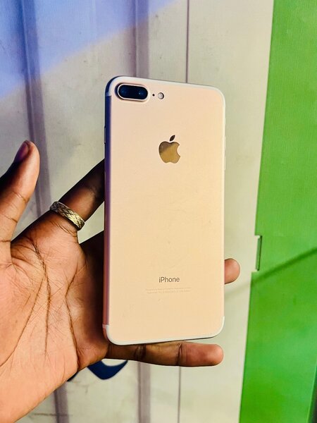 iPhone 7plus 128gb