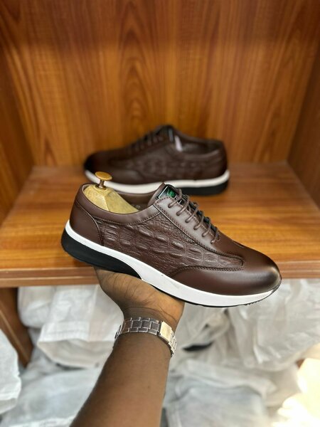 Chaussures Homme en Cuir