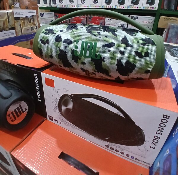 Enceinte Bluetooth Camouflage JBL