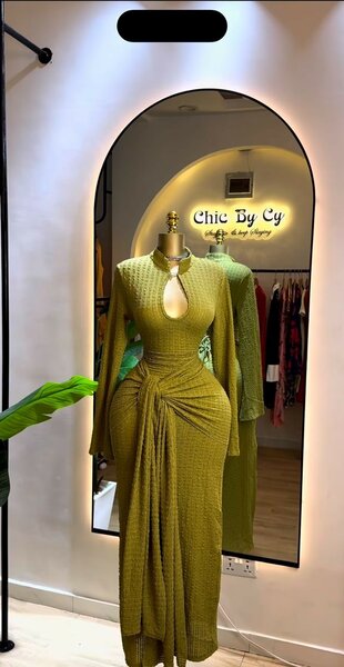 Chic robe disponible