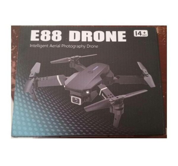 Drone E88 avec caméra HD et télécommande