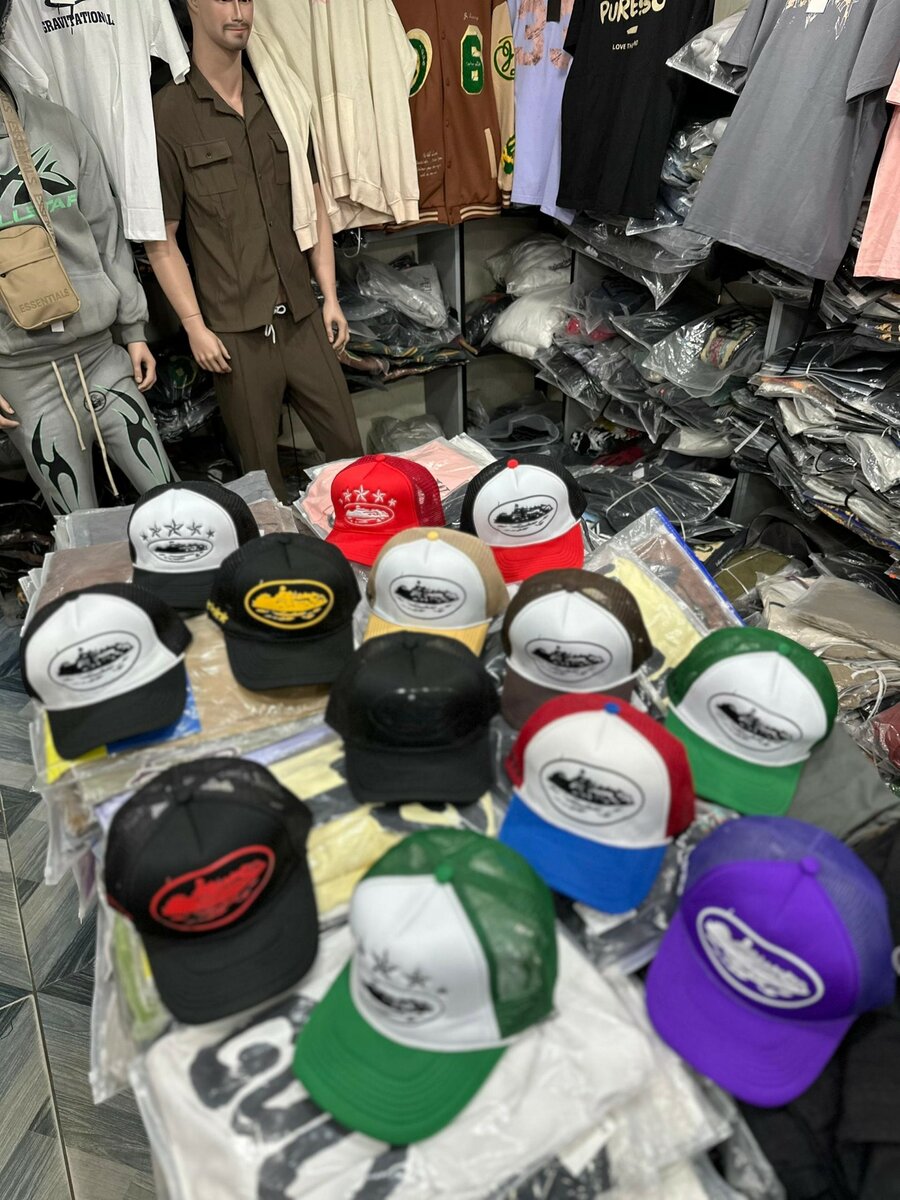 Casquettes disponibles