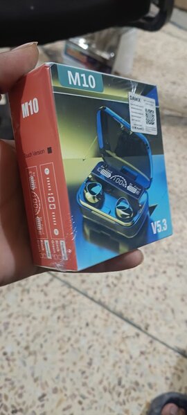 Earbuds m 10