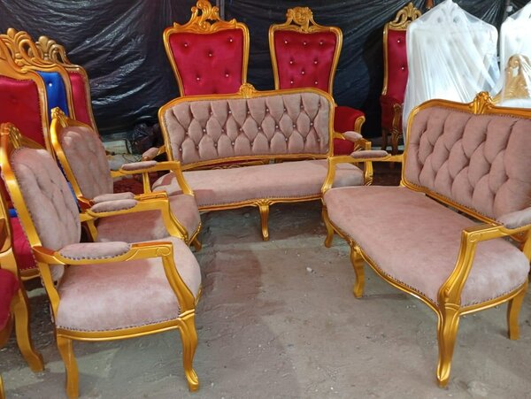 Salon en velours doré