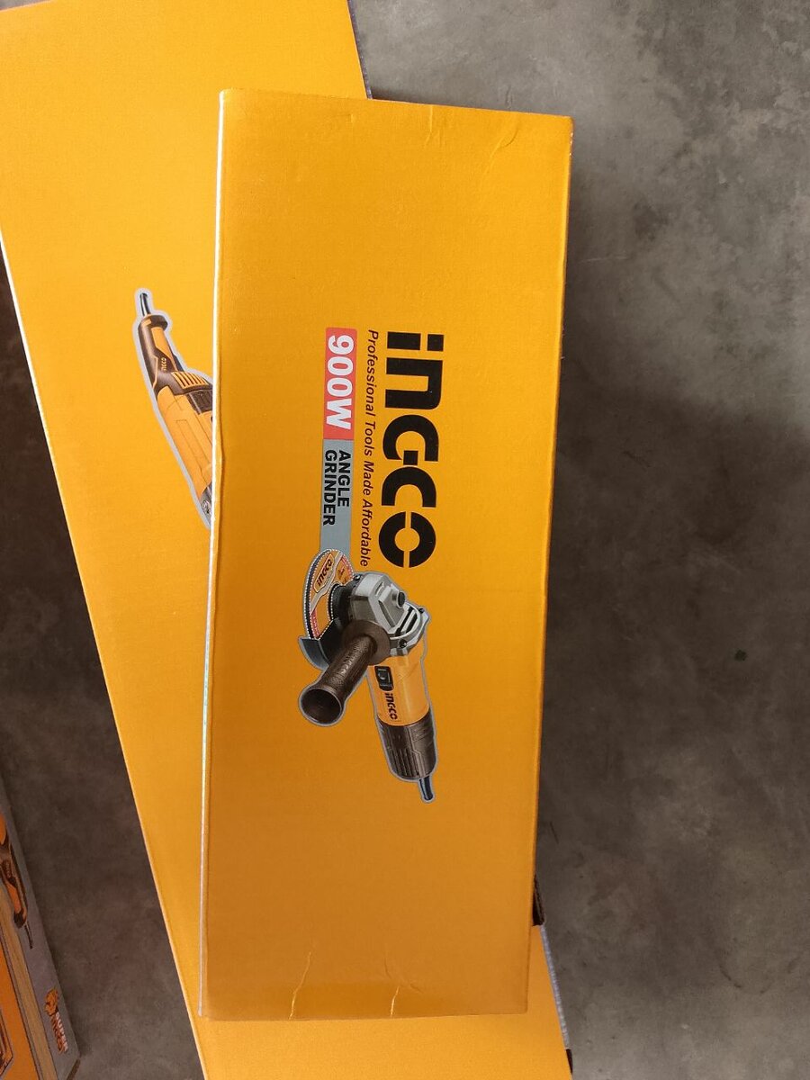 900w 4.5" Ingco Angle Grinder