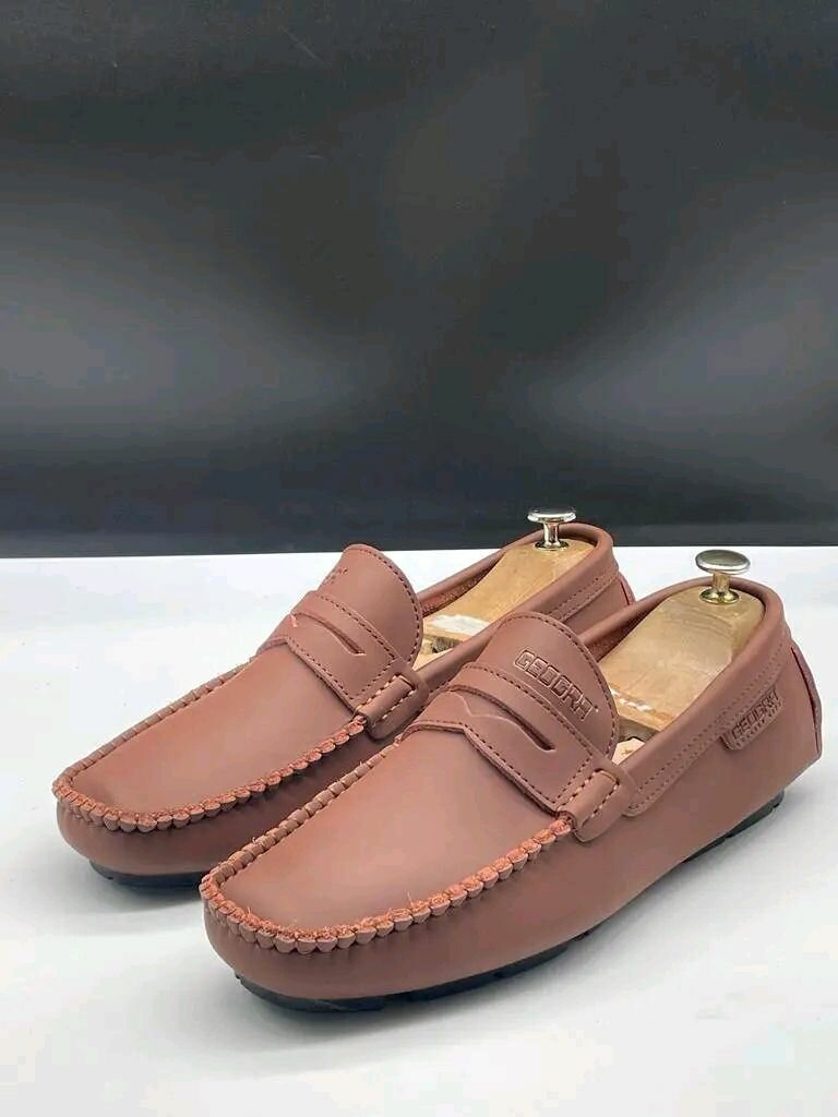 Mocassins élégants en cuir homme