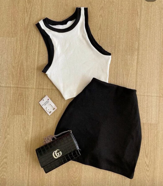 Robe élégante avec nœuds