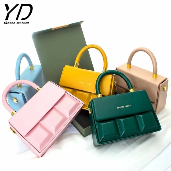 Sac à main élégant en couleurs pastel