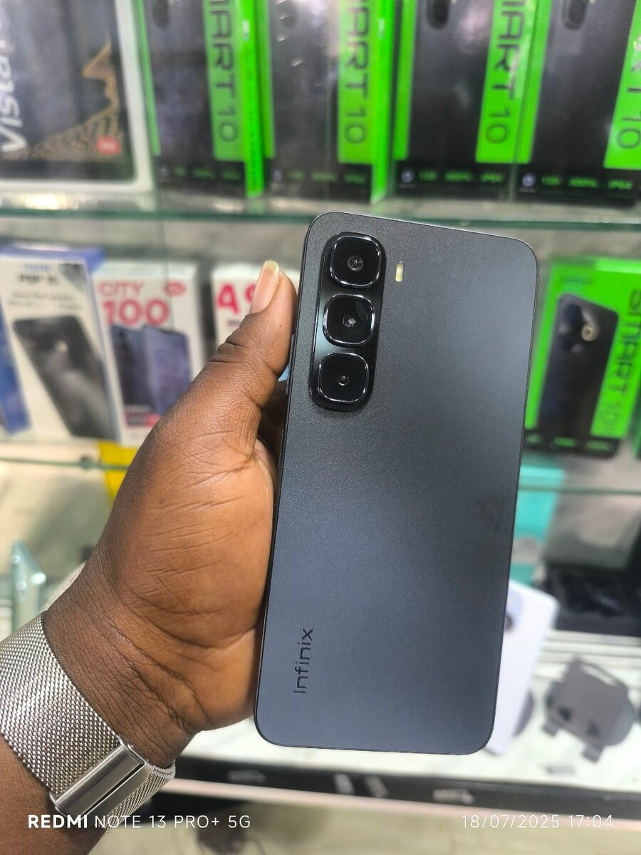 INFINIX HOT 60I 128/4+4 GB RAM