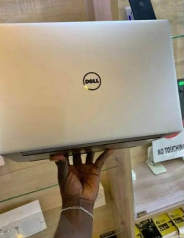 Dell laptop core i7