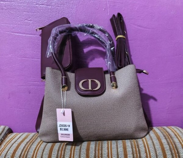 Sac à main en cuir Dior