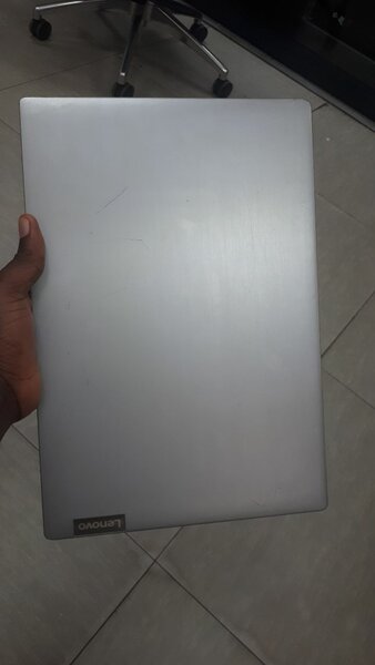 PC Lenovo S145
