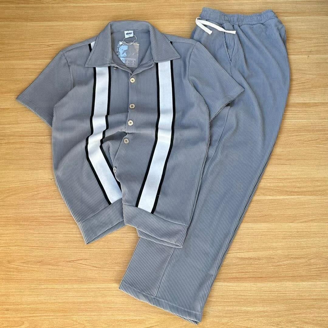 AUTHENTIC TOP and DOWN..