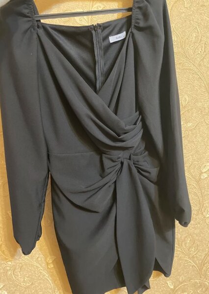 Платье вечернее черное