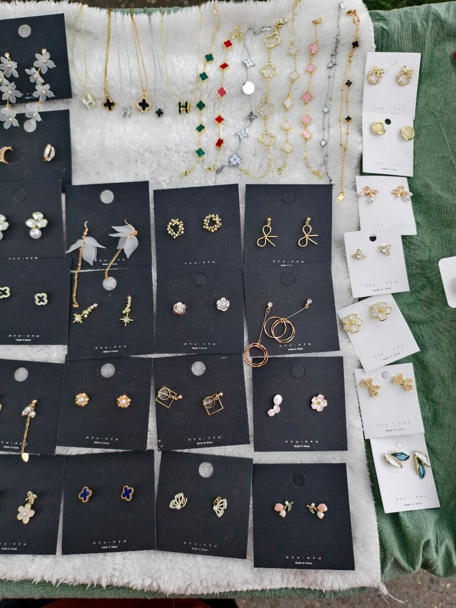 Серьги-крючки