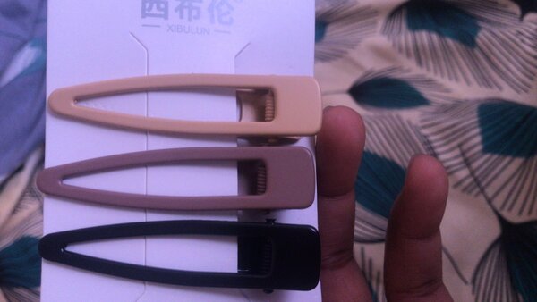 Pinces à cheveux colorées