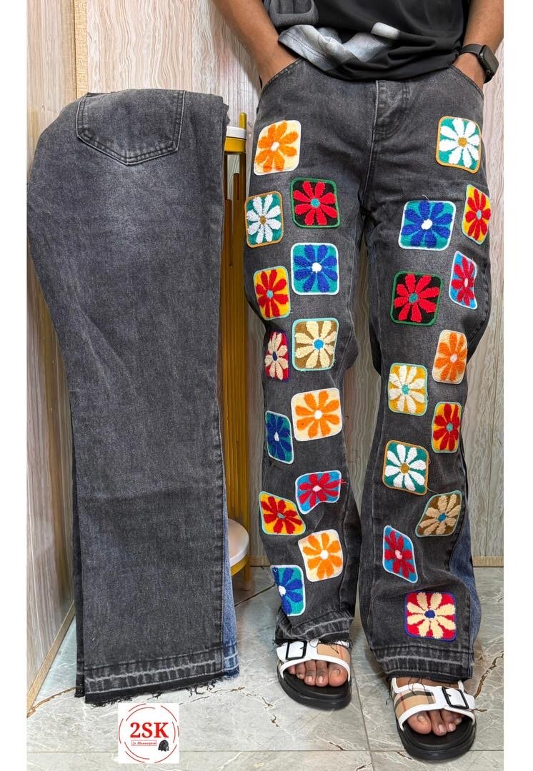 Jeans cargo brodés tendance