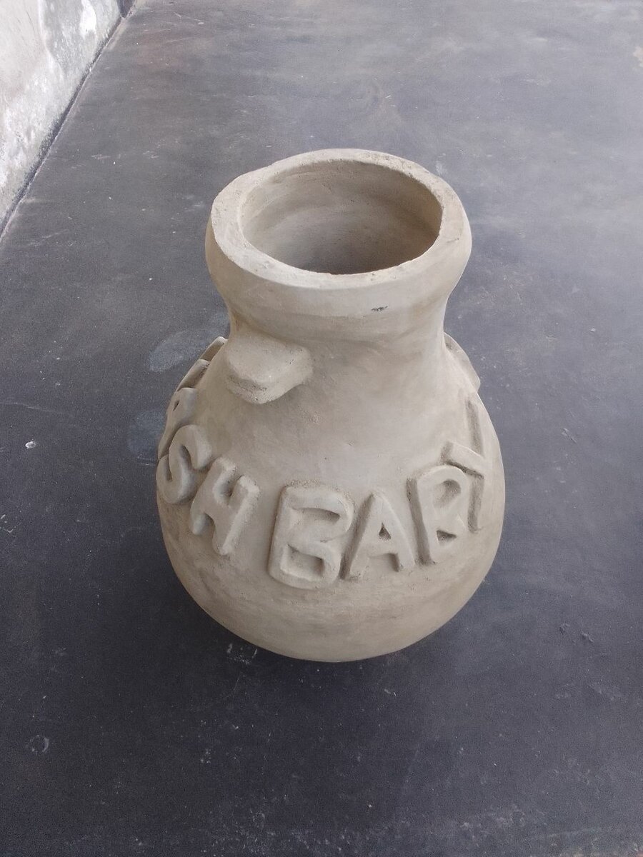 Clay pots