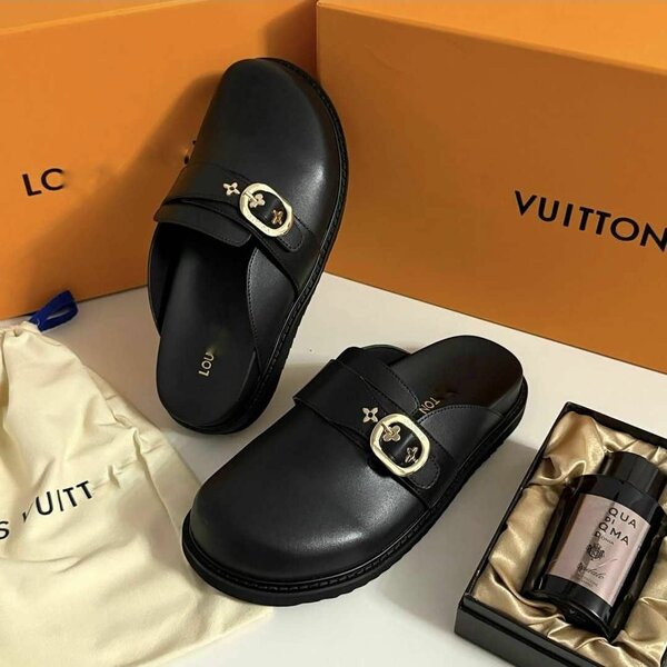 Mules en cuir noir élégantes