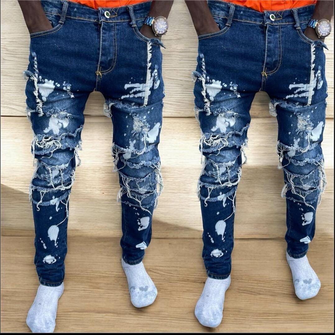 Jeans déchirés tendance hommes