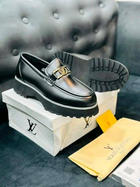 Chaussures Homme Louis Vuitton Noir