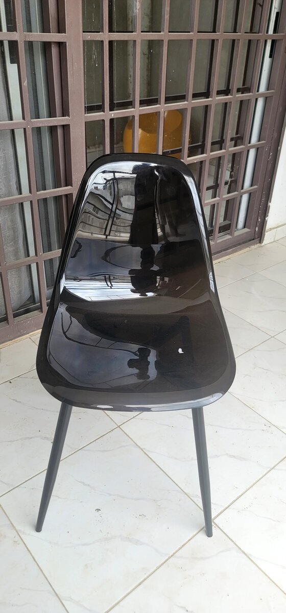 Chaise de salle moderne