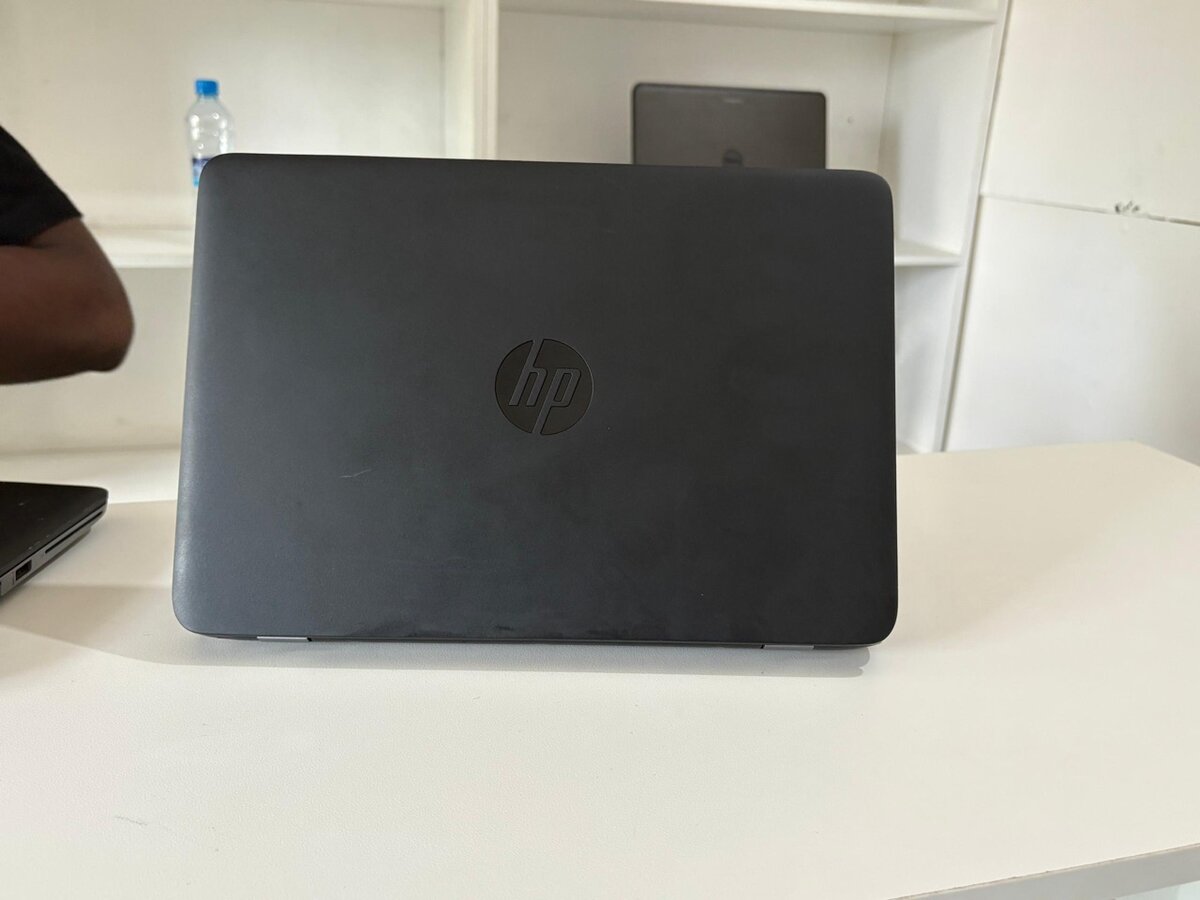 HP Elitebook 820 G1