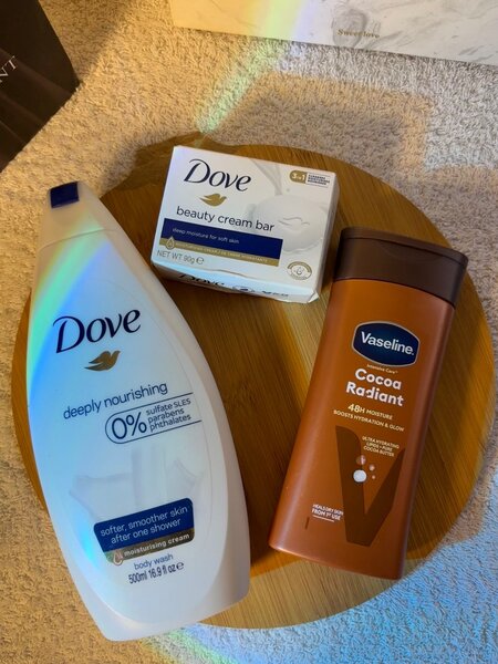 Pack hydratant Dove & Vaseline