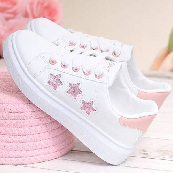 Ladies sneakers