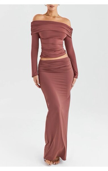 Robe longue épaules dénudées