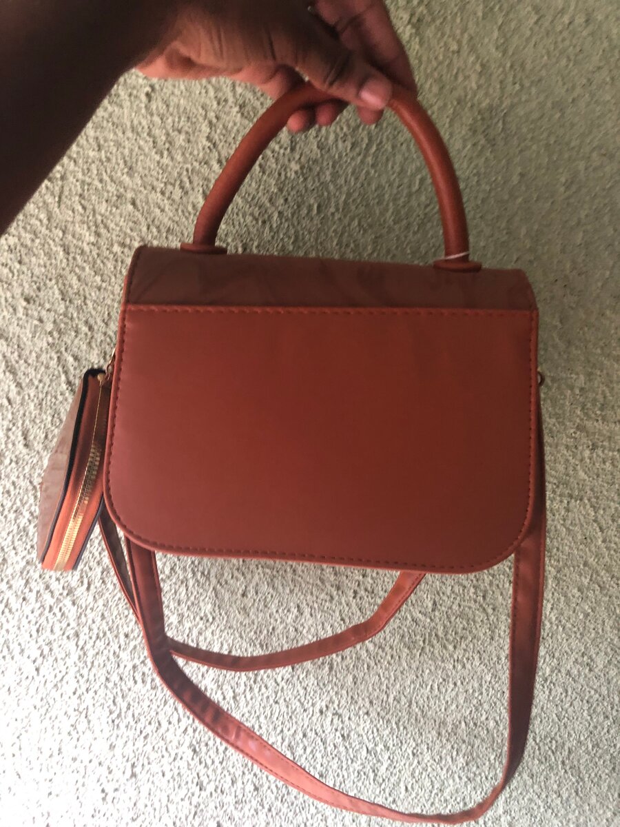 Sac à main marron élégant