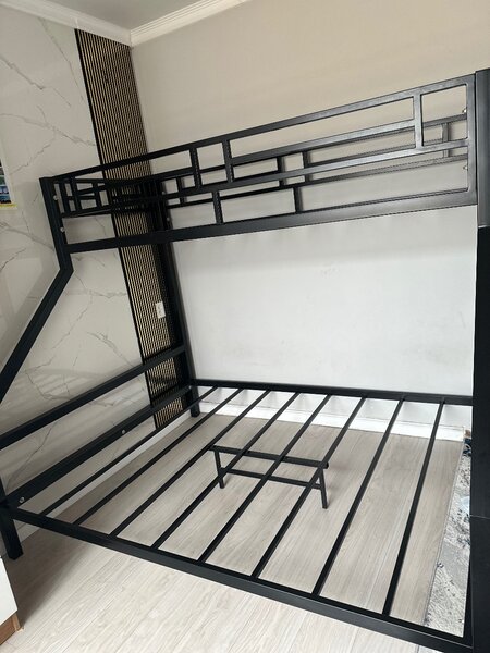 Двухъярусная кровать