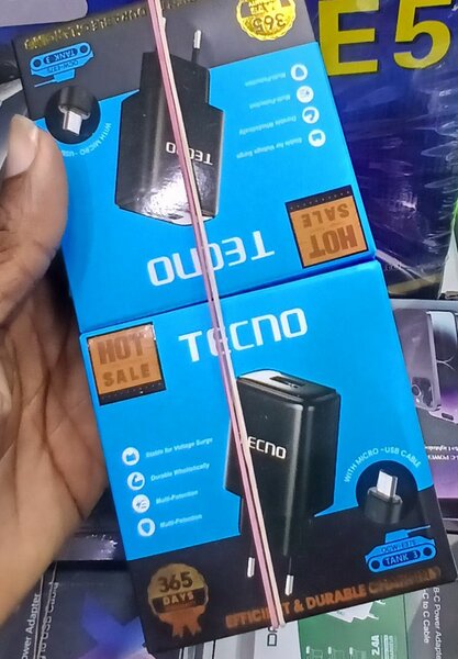Chargeur Tecno  USB +câble