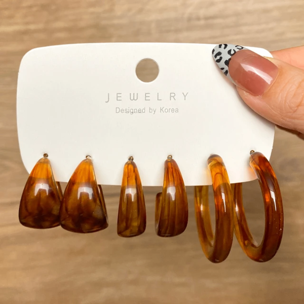 Boucles d'oreilles élégantes en acrylique