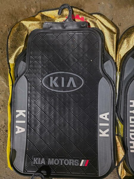 Tapis pour voiture 5 pièces