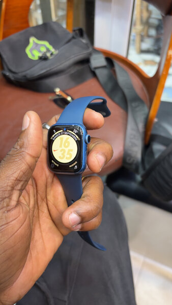 Montre intelligente Bluetooth