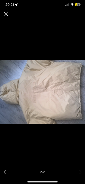 Дутая куртка ESSENTIALS