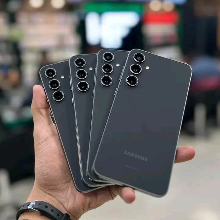 Samsung Galaxy Smartphones Ultra