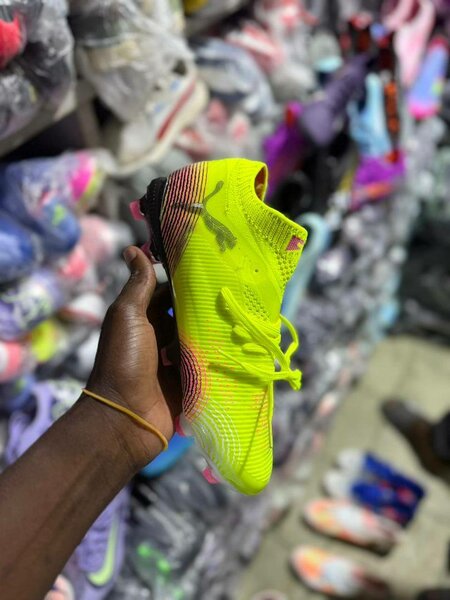 Chaussures de foot PUMA