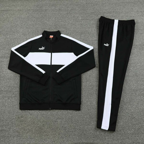 NIKE TRACKSUIT