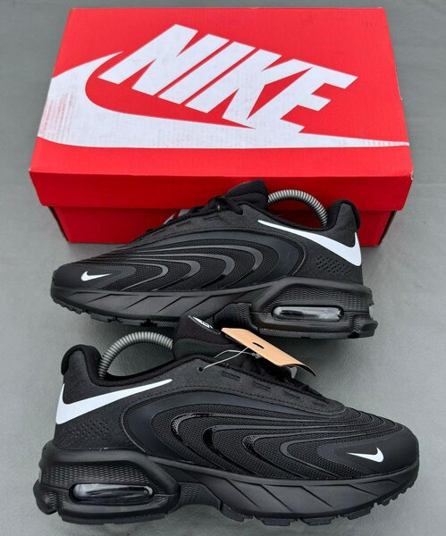 Chaussures Nike Air Max noires