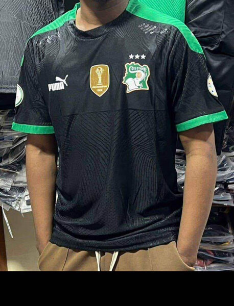 Maillot de Football Noir Vert