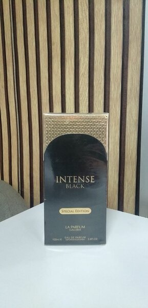 INTENSE BLACK