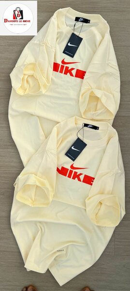 T-shirt oversize Nike unisexe
