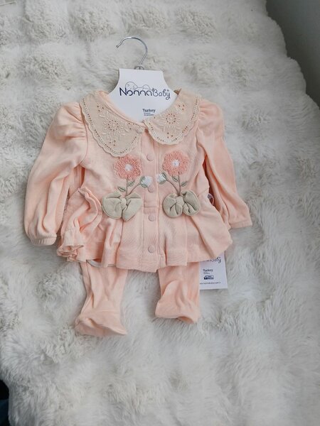 Ensemble bébé doux et mignon