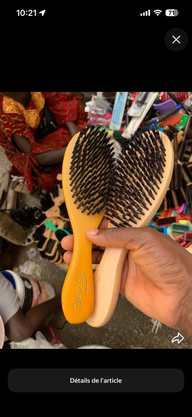Brosse à cheveux en bois